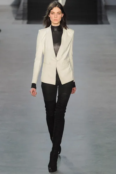 Look 1